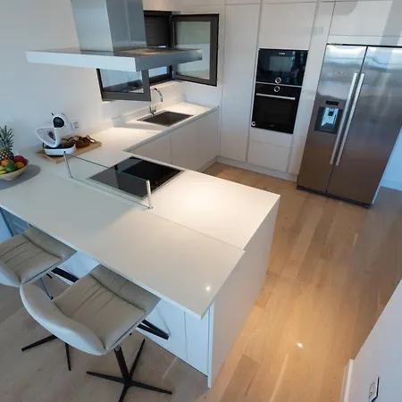 Lägenhet Seafront Luxury Idassa By Belmont Realty *