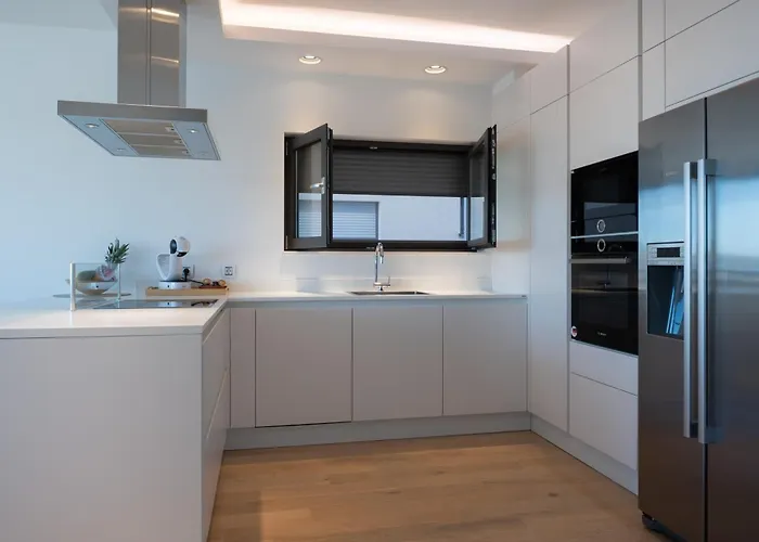 Apartment Seafront Luxury Idassa By Belmont Realty *