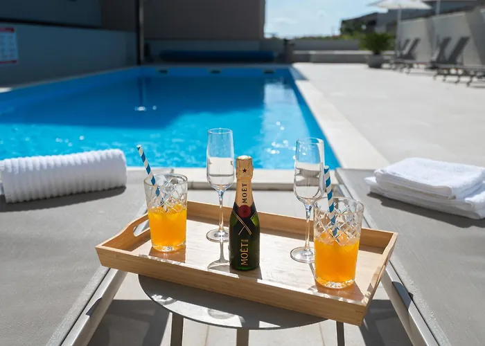 Seafront Luxury Idassa By Belmont Realty Apartment *